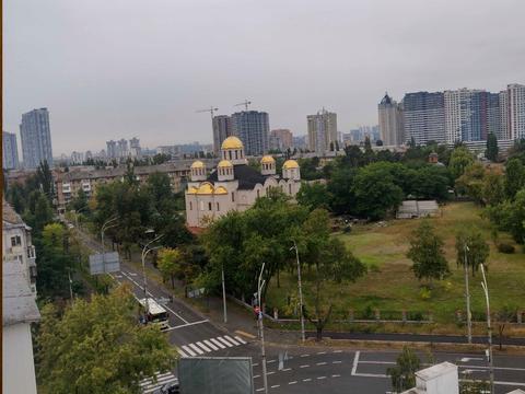 квартира за адресою Верховної Ради бульв., 8/20