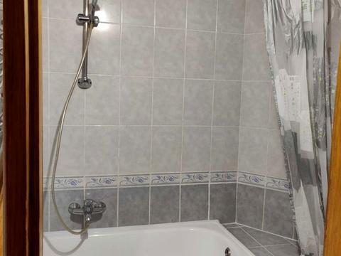 квартира за адресою Верховної Ради бульв., 8/20