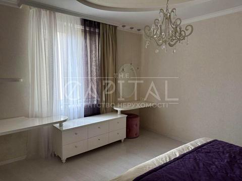 квартира за адресою Київ, Дмитрівська вул., 75