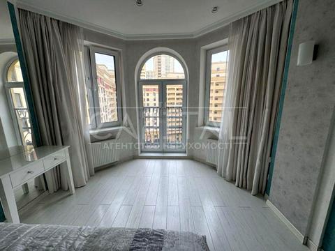 квартира за адресою Київ, Дмитрівська вул., 75