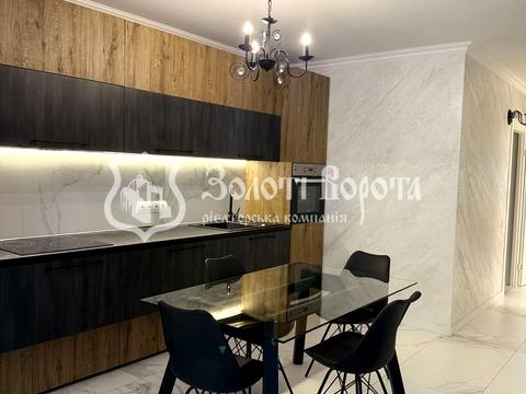 квартира по адресу Александровская ул., 1