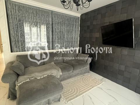 квартира по адресу Александровская ул., 1