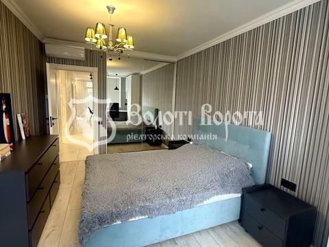 квартира по адресу Александровская ул., 1