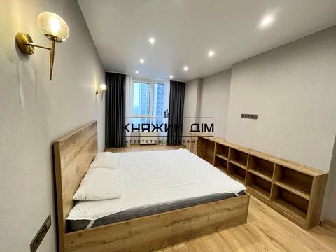 квартира за адресою Київ, Дніпровська набережна вул., 17-К