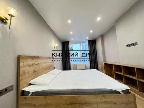 квартира за адресою Київ, Дніпровська набережна вул., 17-К