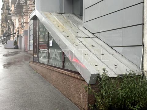 коммерческая по адресу Антоновича ул. (Горького), 25