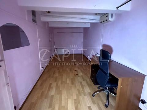 коммерческая по адресу Антоновича ул. (Горького), 25