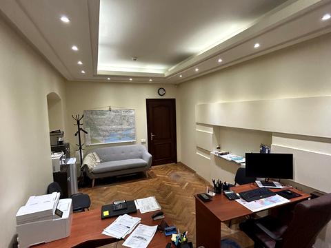 комерційна за адресою Велика Васильківська вул. (Червоноармійська), 21