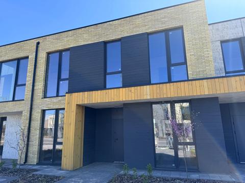 дом по адресу олега кошового