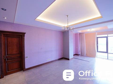 комерційна за адресою Велика Васильківська вул. (Червоноармійська), 72