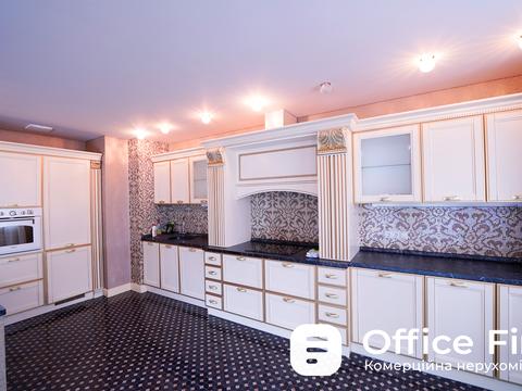 комерційна за адресою Велика Васильківська вул. (Червоноармійська), 72