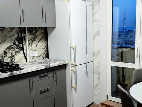 квартира за адресою Академіка Глушкова просп., 26