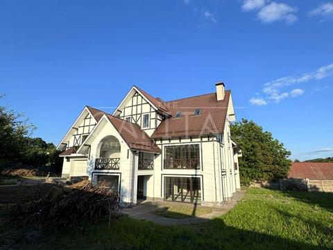 будинок за адресою Захисників Вітчизни, 41