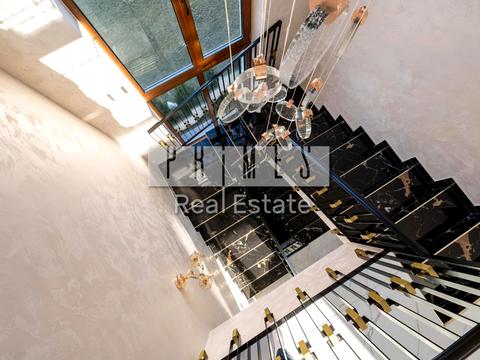 будинок за адресою Центральна вул.