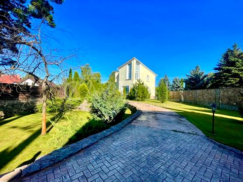 дом по адресу Київська ул., 12