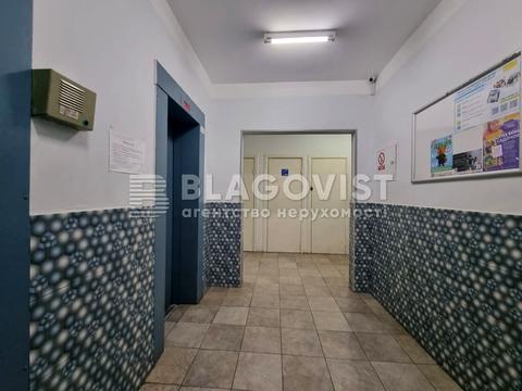 коммерческая по адресу Анны Ахматовой ул., 13