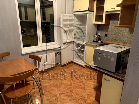 квартира по адресу Червоной Калины просп. (Владимира Маяковского), 52