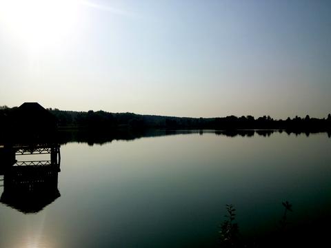 комерційна за адресою Центральна вул. (Жовтнева), 1