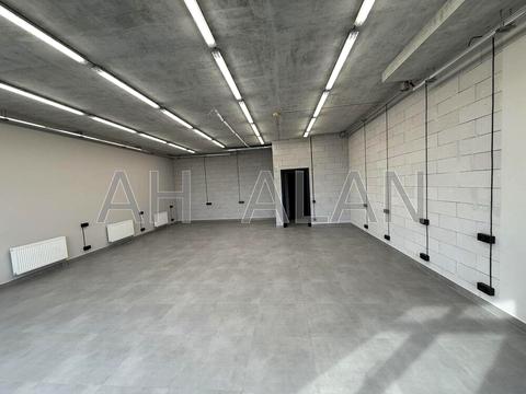 коммерческая по адресу Степана Бандеры просп. (Московський), 8