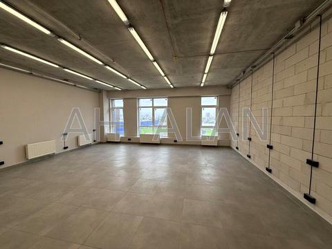 коммерческая по адресу Степана Бандеры просп. (Московський), 8