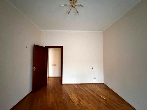 комерційна за адресою Володимира Івасюка просп. (Героїв Сталінграду), 8