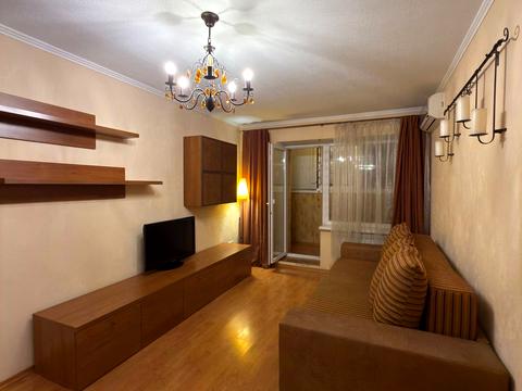 квартира по адресу Квартальна ул. (Гладкова), 13