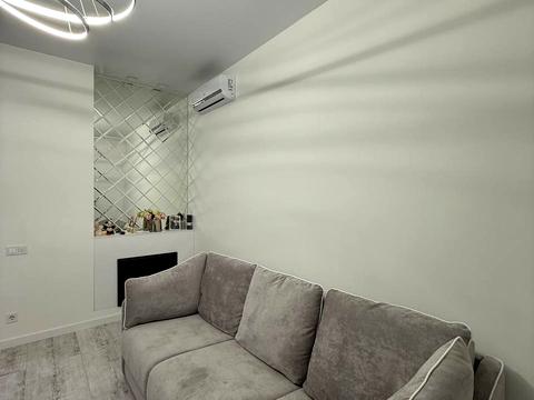 квартира за адресою Василя Тютюнника вул. (Анрі Барбюса), 51/1А