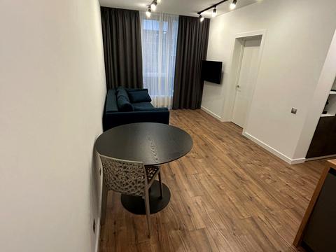 квартира за адресою Салютна вул., 2к18