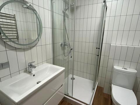 квартира за адресою Салютна вул., 2к18