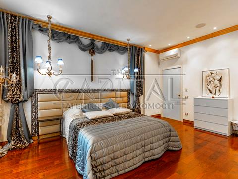 квартира по адресу Андрея Верхогляда ул. (Михайла Драгомирова), 7