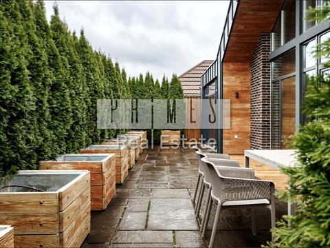 будинок за адресою Стоянська, 8/1