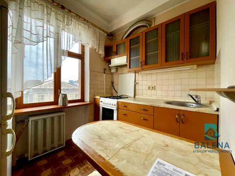 квартира за адресою Марії Приймаченко бульв. (Академіка Ліхачова), 6