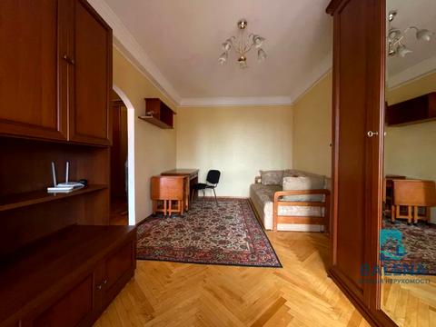 квартира за адресою Марії Приймаченко бульв. (Академіка Ліхачова), 6