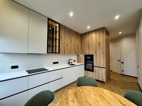 квартира за адресою Михайла Максимовича вул. (Онуфрія Трутенка), 32-Б