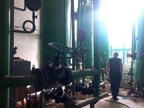 комерційна за адресою Набережна вул., 1