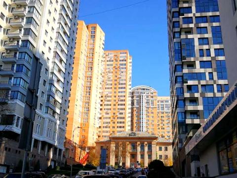 коммерческая по адресу Calle Dilova ул. (Димитрова), 2-Б