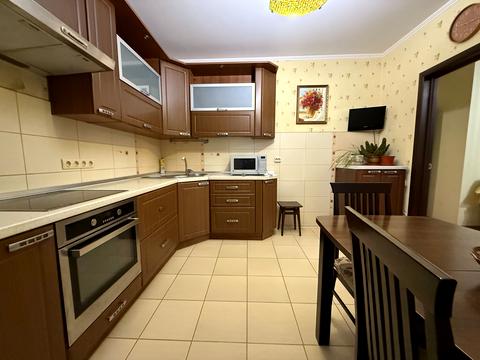 квартира по адресу Ивана Пулюя ул., 2