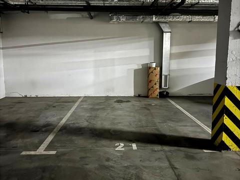 паркомісце за адресою Набережна Перемоги вул., 112-Д к3