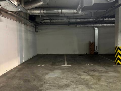 паркомісце за адресою Набережна Перемоги вул., 112-Д к3