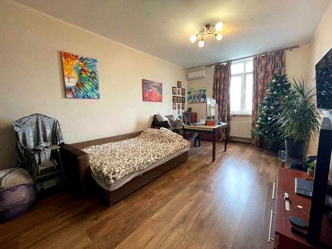 квартира за адресою Саперно-Слобідська вул., 24