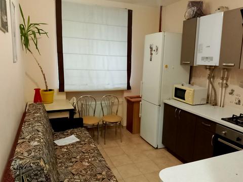 квартира за адресою Миколи Сингаївського вул. (Ново-Оскольська), 2-К