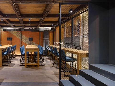 комерційна за адресою Хрещатик вул., 10