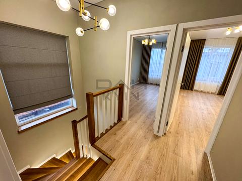 будинок за адресою Райдужна вул., 36