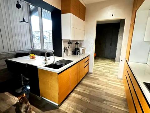 будинок за адресою Олега Ольжича вул. (Докучаєва), 10