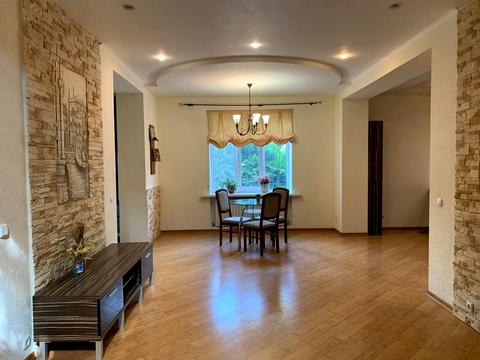 будинок за адресою Артилерійська вул. (Чиркова), 10