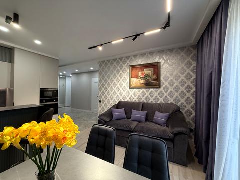 квартира по адресу Весёлая ул., 11