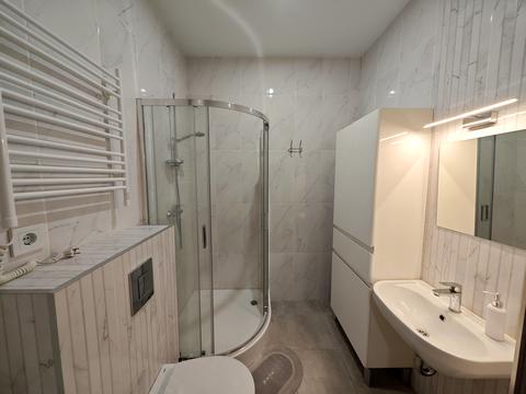 квартира за адресою Педагогічна вул., (Будинок)