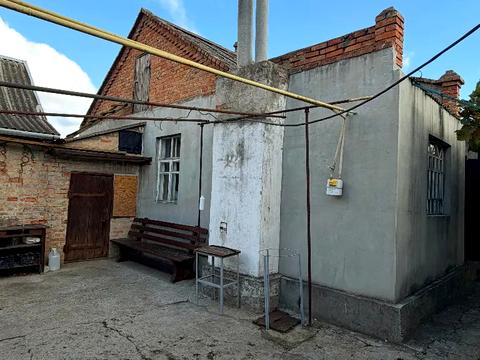 дом по адресу Центральна