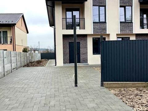 будинок за адресою Незалежності