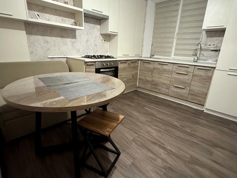 квартира за адресою Машинобудівників вул., 29